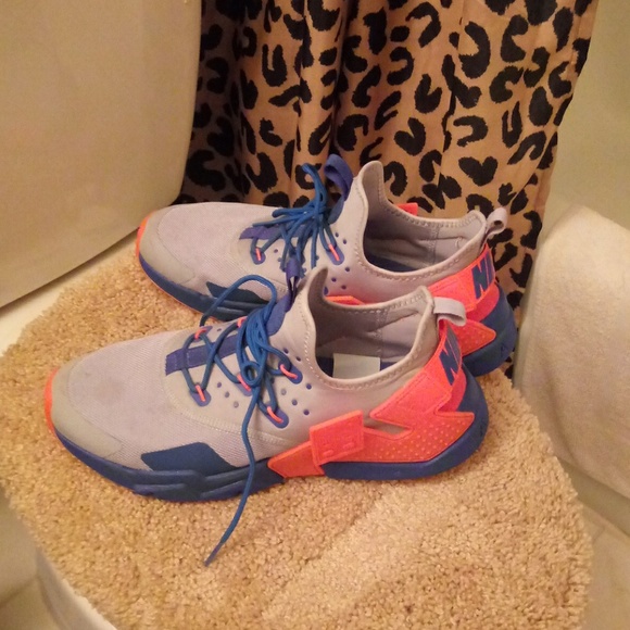 Nike Air Huraches - Picture 1 of 2